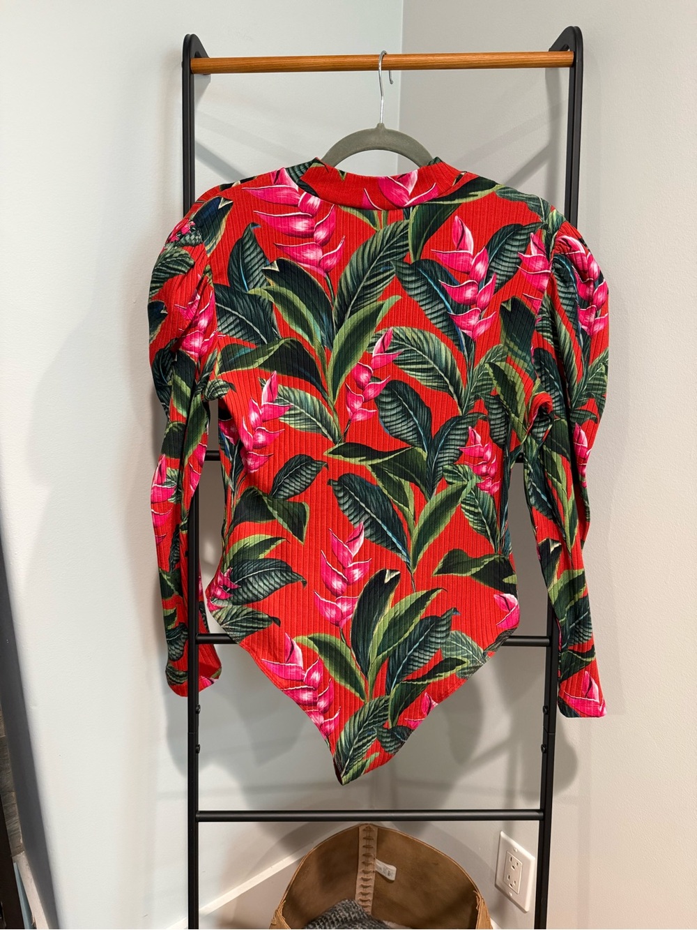 FARM Rio Red Tropical Leaf Puff-Sleeve Bodysuit - Picture 3 of 3